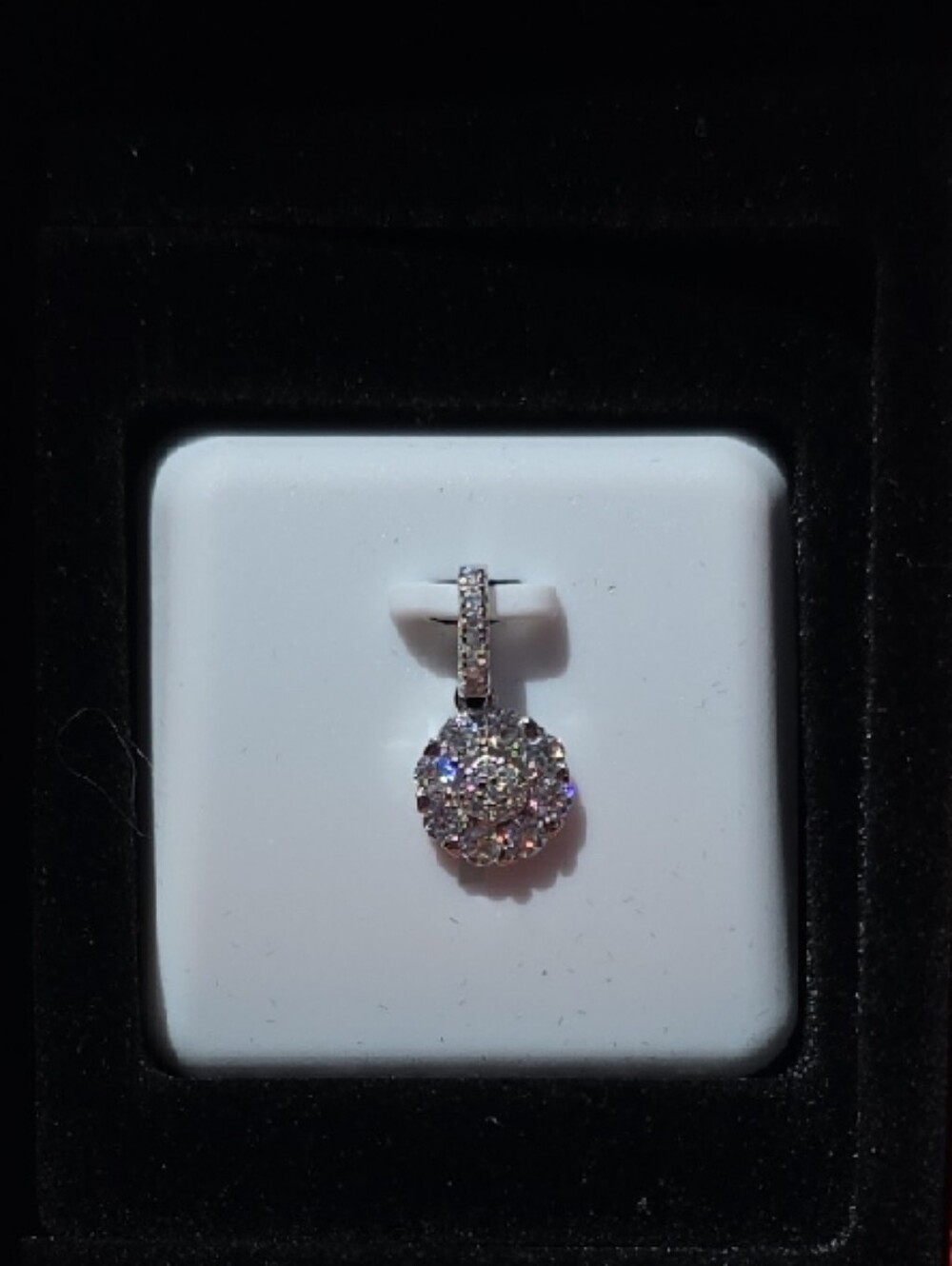 1 CTW MOISSANITE FLOWER PENDANT SET IN 925 SILVER